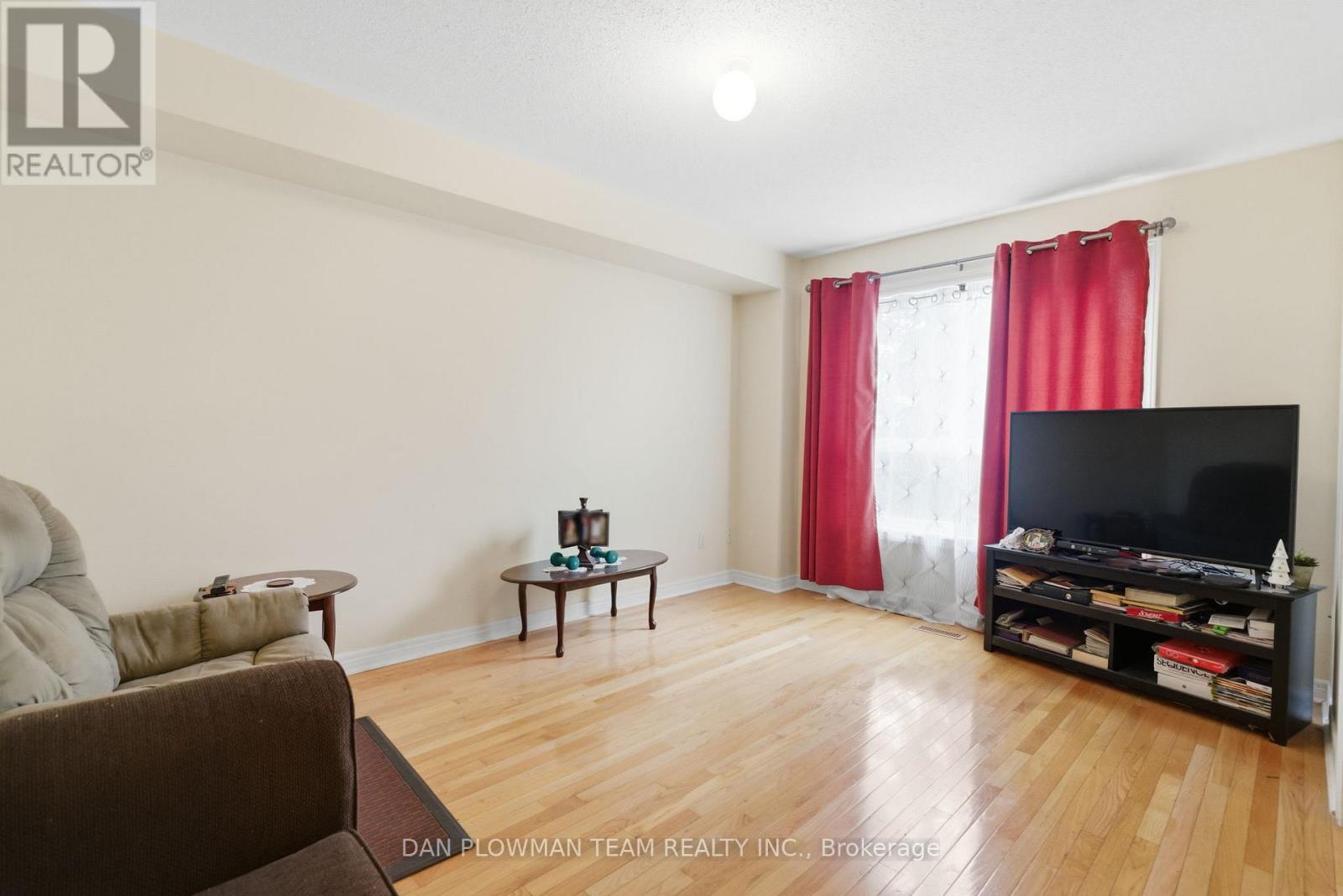 229 Huntington Crescent, Clarington, Ontario  L1E 3J5 - Photo 8 - E13455622