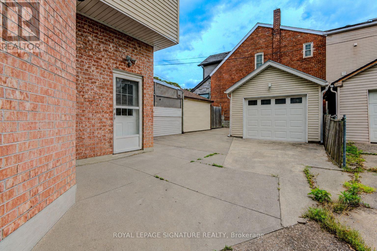 97 Donlands Avenue, Toronto, Ontario  M4J 3N9 - Photo 36 - E13455636
