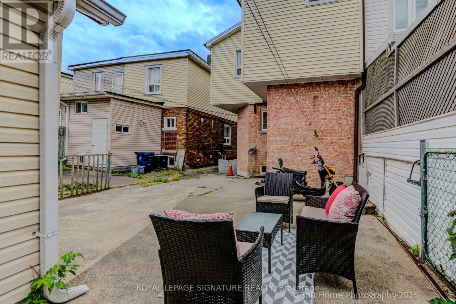 97 Donlands Avenue, Toronto, Ontario  M4J 3N9 - Photo 38 - E13455636