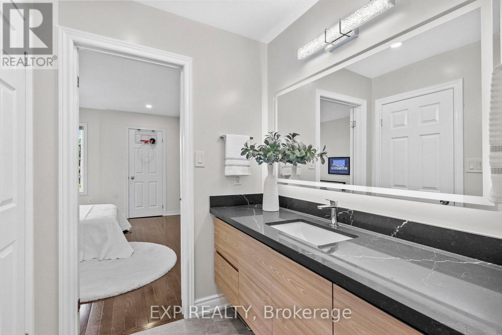 73 Riding Mountain Drive, Richmond Hill, Ontario  L4E 0V3 - Photo 23 - N13455570