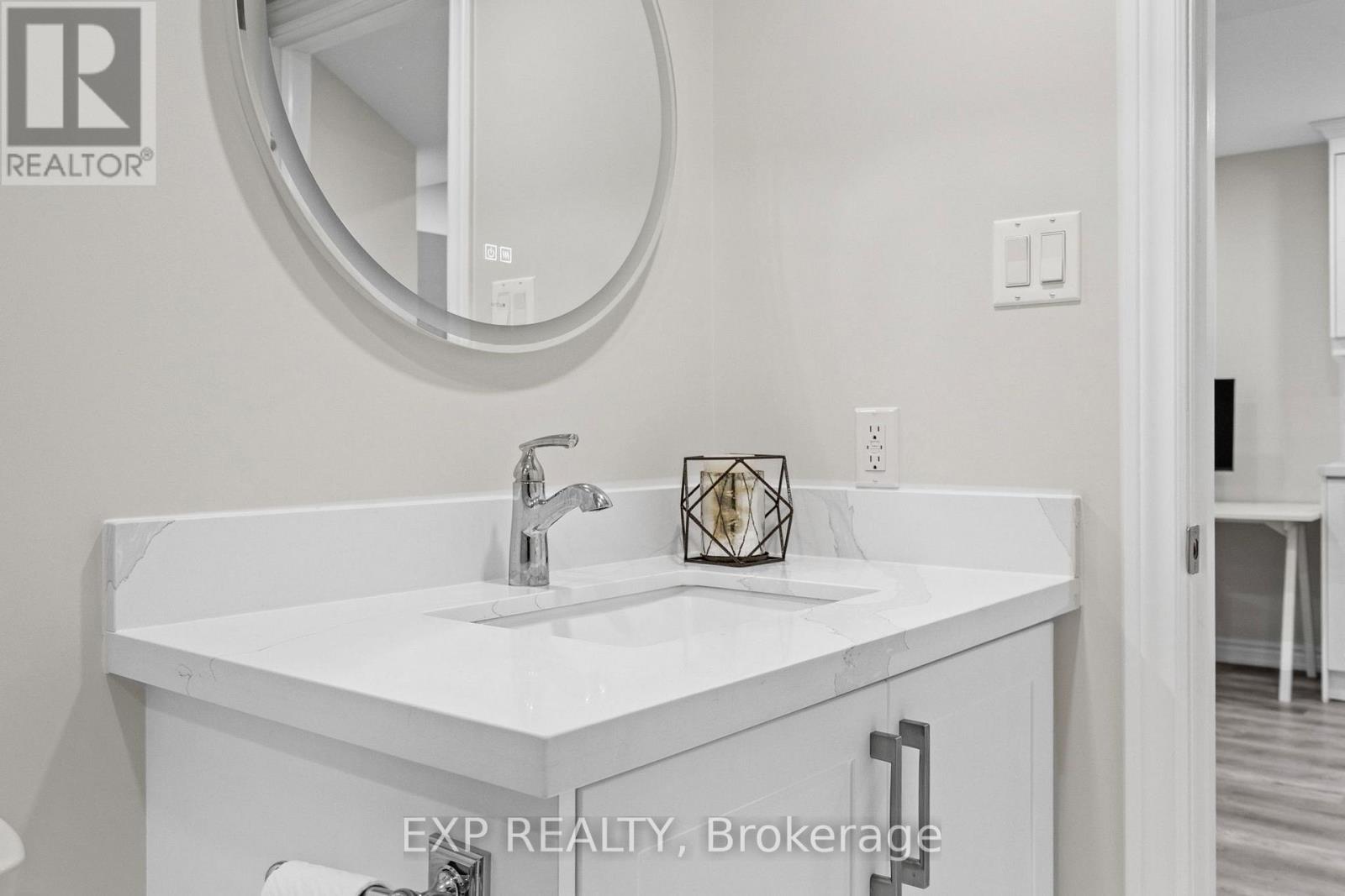 73 Riding Mountain Drive, Richmond Hill, Ontario  L4E 0V3 - Photo 41 - N13455570