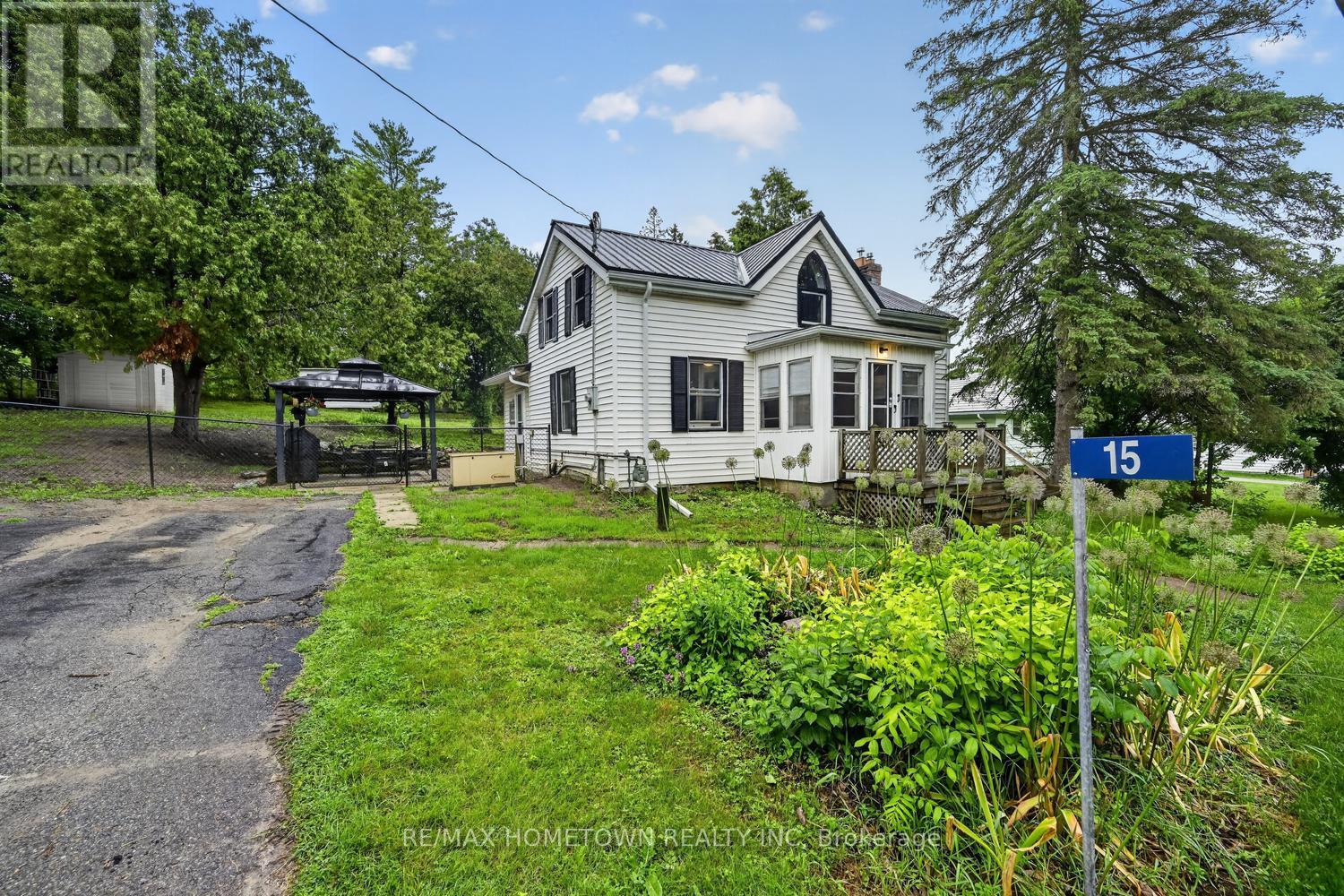 15 Perth Street, Elizabethtown-Kitley, Ontario  K0E 1M0 - Photo 2 - X13455676