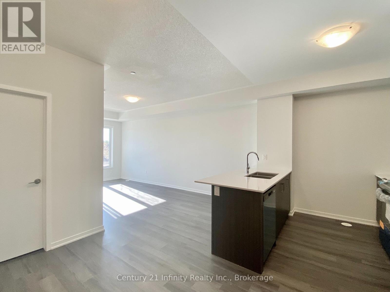 337 - 100 Honeycrisp Crescent, Vaughan, Ontario  L4K 0N7 - Photo 10 - N13455642