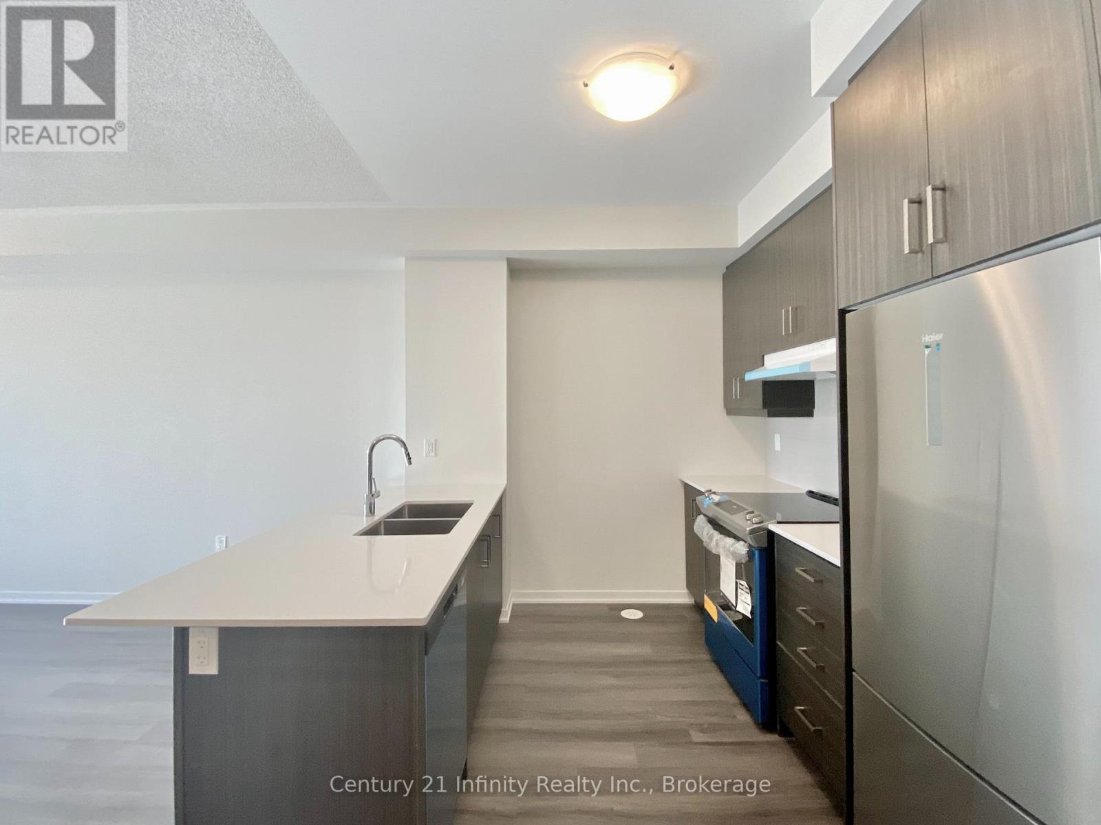 337 - 100 Honeycrisp Crescent, Vaughan, Ontario  L4K 0N7 - Photo 11 - N13455642