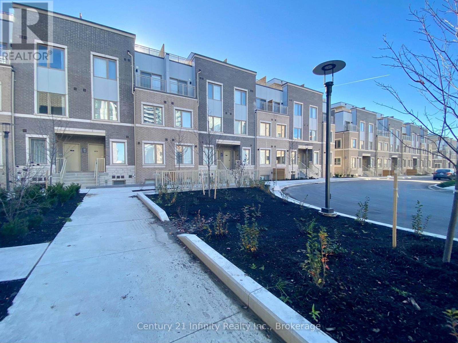 337 - 100 Honeycrisp Crescent, Vaughan, Ontario  L4K 0N7 - Photo 2 - N13455642