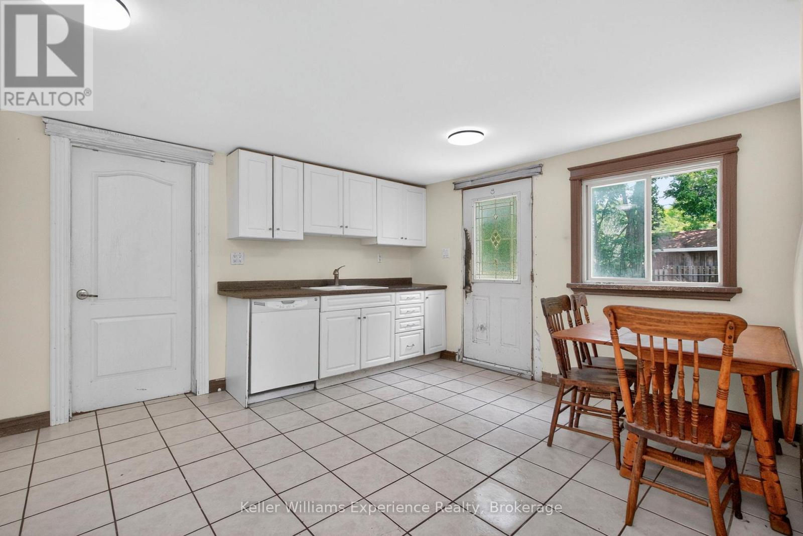 1720 Golflink Road, Tiny, Ontario  L0L 2J0 - Photo 8 - S13455882