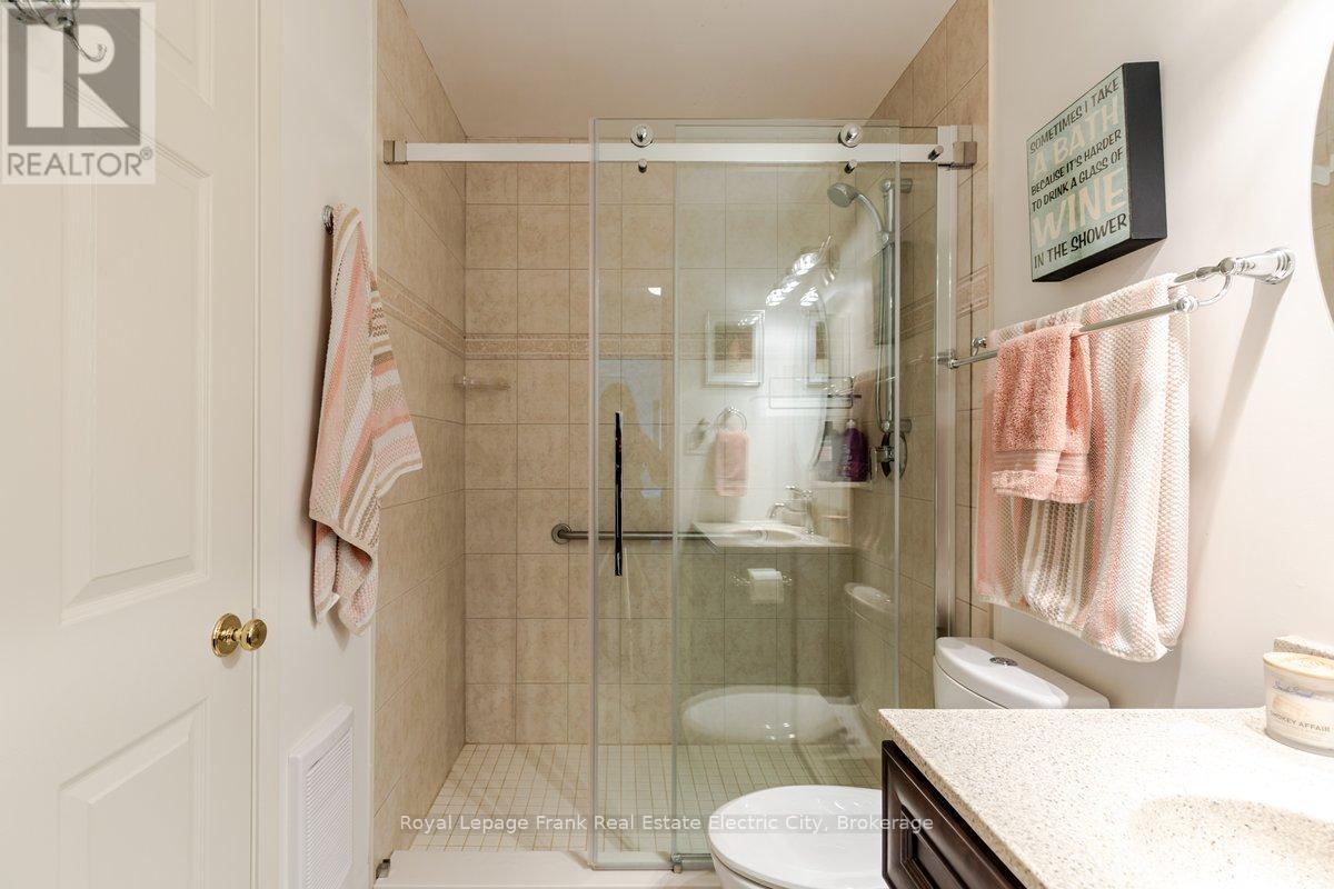 309 - 921 Armour Road, Peterborough, Ontario  K9H 7K5 - Photo 11 - X13455950