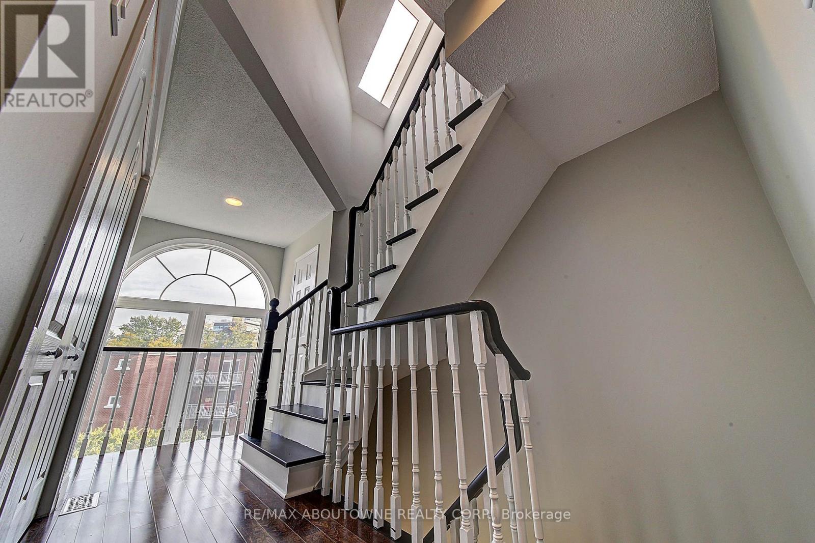 3 - 2353 Marine Drive, Oakville, Ontario  L6L 1C5 - Photo 13 - W13455486