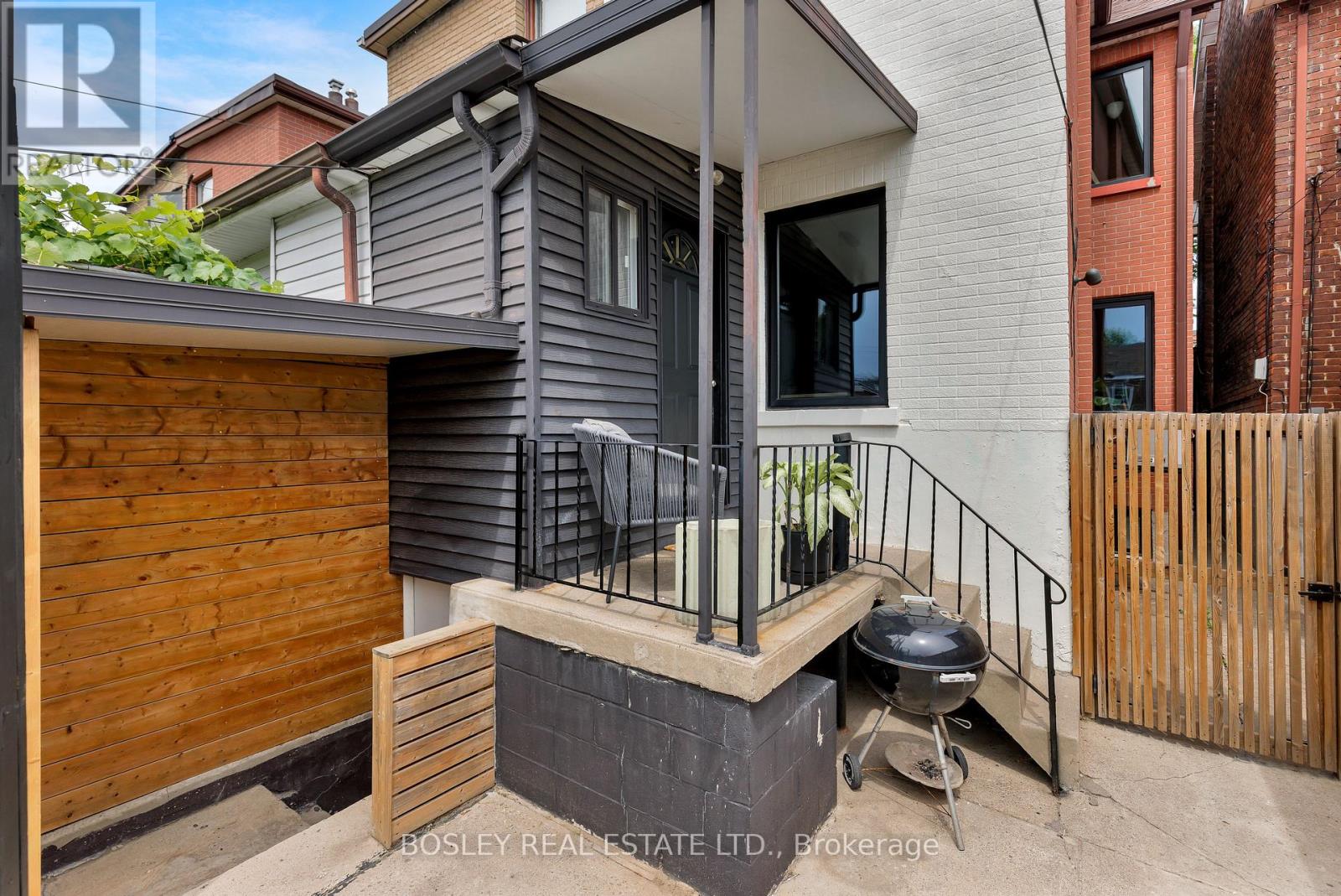 188 Symington Avenue, Toronto, Ontario  M6P 3W6 - Photo 38 - W13455508