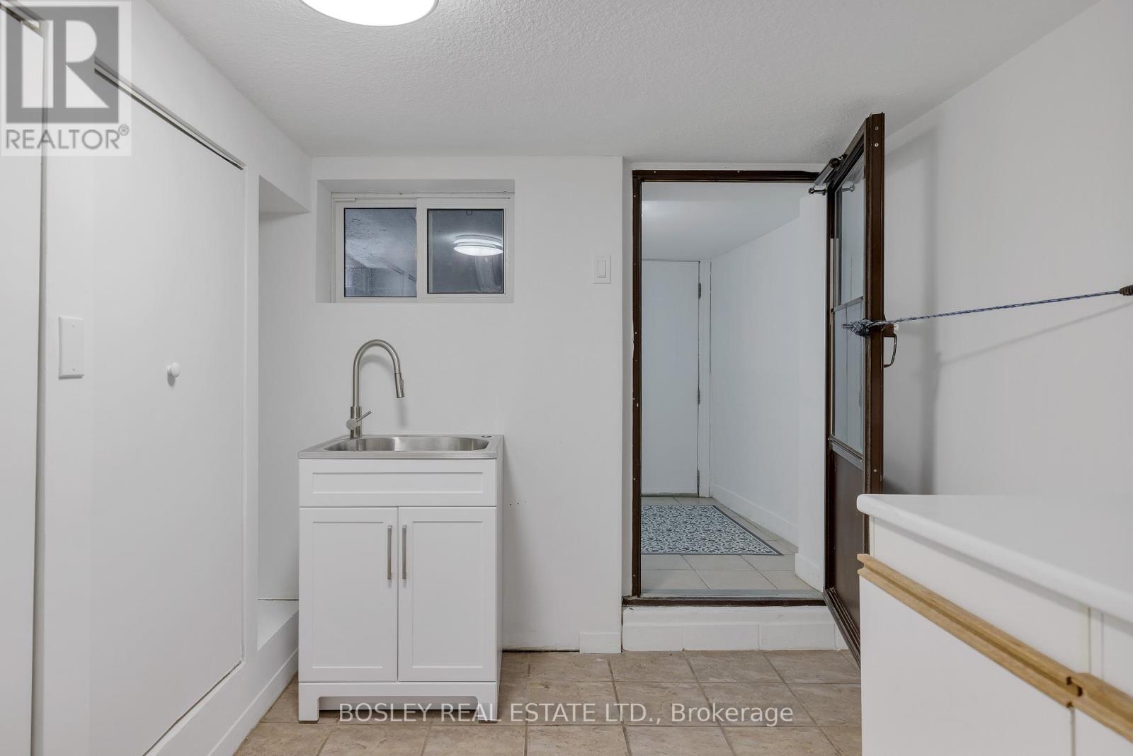 188 Symington Avenue, Toronto, Ontario  M6P 3W6 - Photo 39 - W13455508