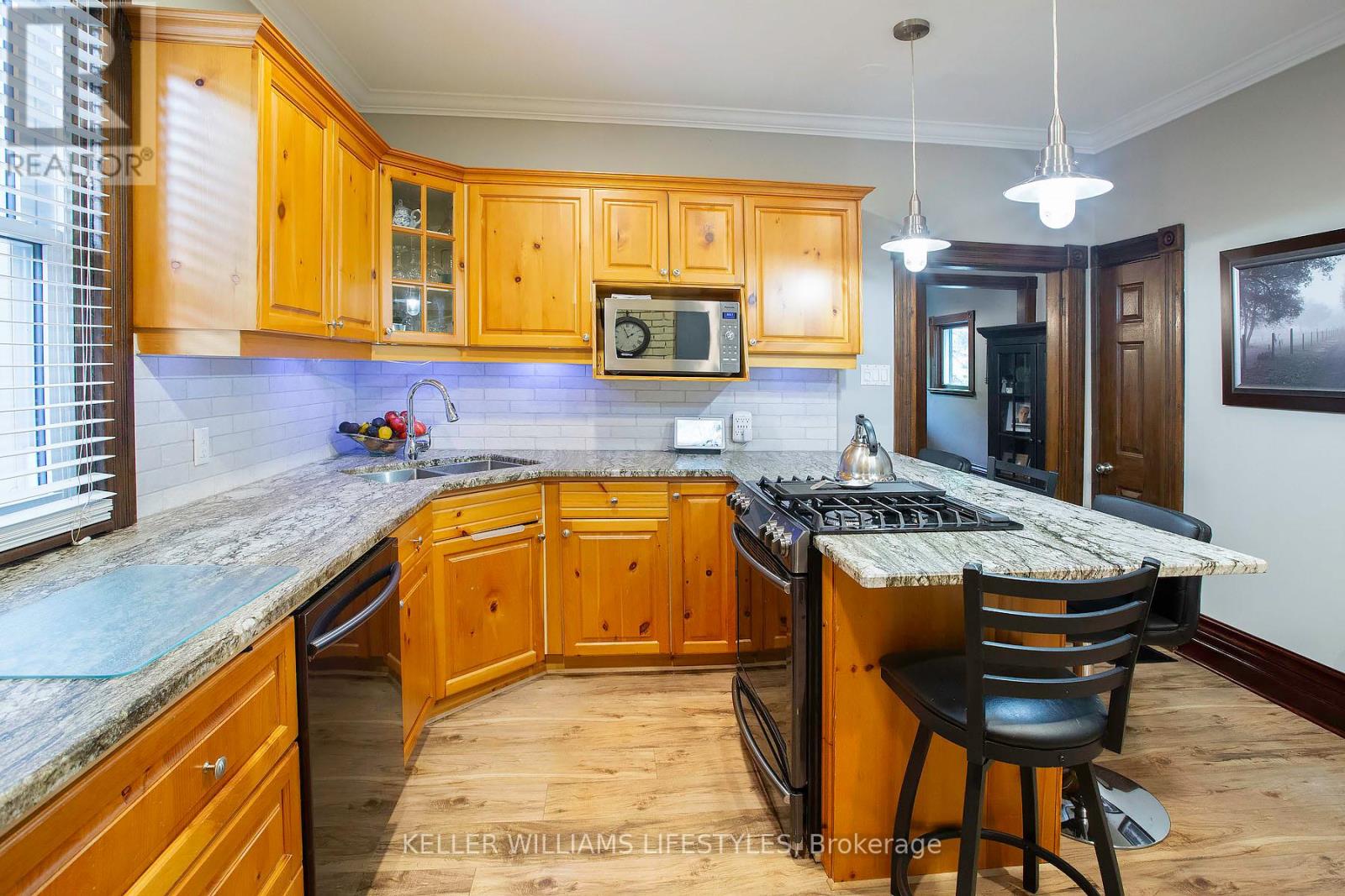 73 Beaconsfield Avenue, London South, Ontario  N6C 1B6 - Photo 14 - X13455674