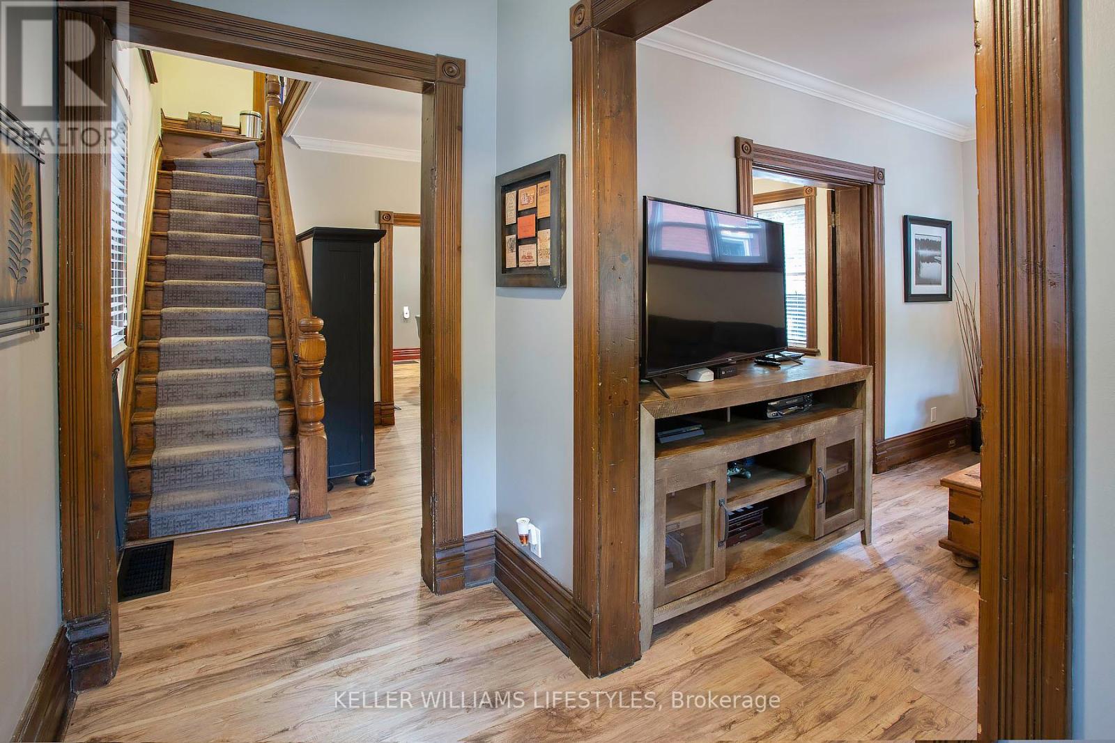 73 Beaconsfield Avenue, London South, Ontario  N6C 1B6 - Photo 6 - X13455674