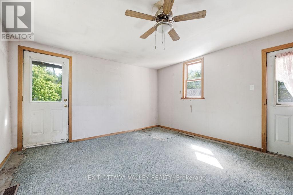 2113 Foresters Falls Road, Whitewater Region, Ontario  K0J 1V0 - Photo 12 - X13455884