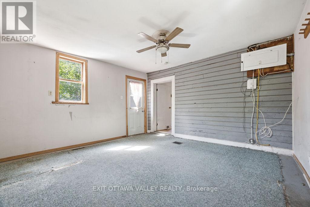 2113 Foresters Falls Road, Whitewater Region, Ontario  K0J 1V0 - Photo 13 - X13455884