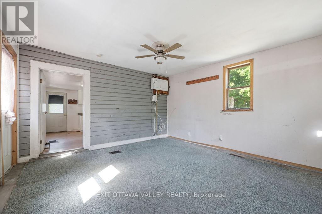 2113 Foresters Falls Road, Whitewater Region, Ontario  K0J 1V0 - Photo 14 - X13455884