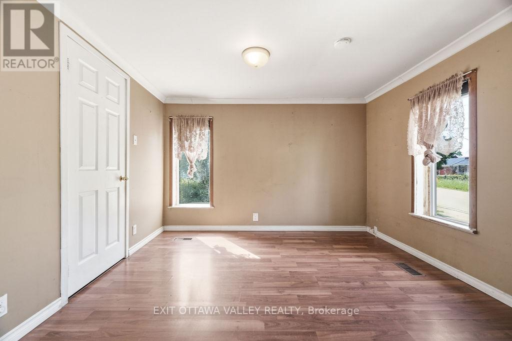 2113 Foresters Falls Road, Whitewater Region, Ontario  K0J 1V0 - Photo 17 - X13455884