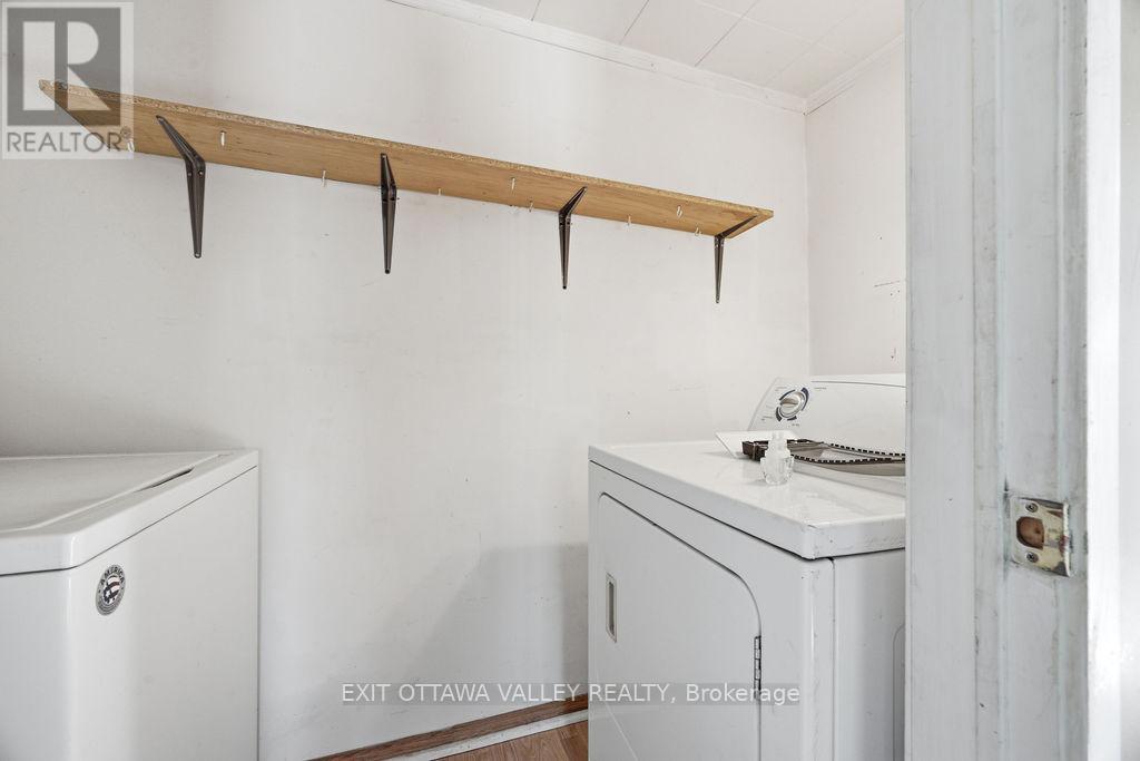 2113 Foresters Falls Road, Whitewater Region, Ontario  K0J 1V0 - Photo 18 - X13455884