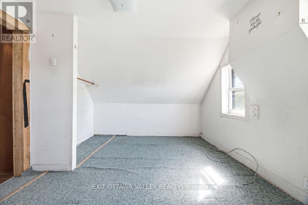 2113 Foresters Falls Road, Whitewater Region, Ontario  K0J 1V0 - Photo 21 - X13455884