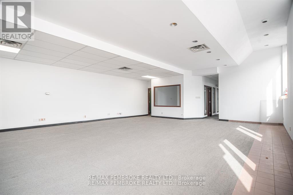 131 Pembroke Street W, Pembroke, Ontario  K8A 5M7 - Photo 14 - X13455988