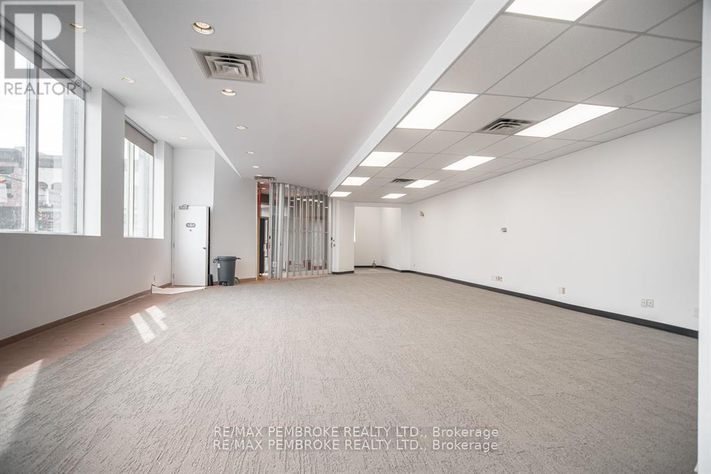 131 Pembroke Street W, Pembroke, Ontario  K8A 5M7 - Photo 15 - X13455988