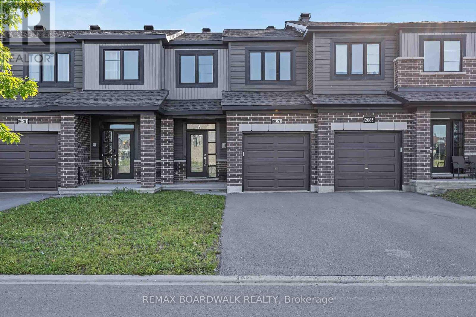 2063 CALTRA CRESCENT, Ottawa, Ontario