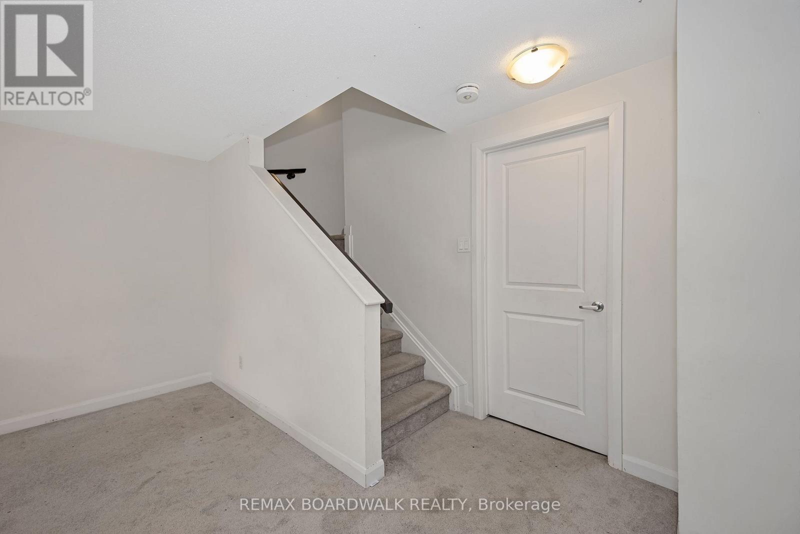 2063 Caltra Crescent, Ottawa, Ontario K2V 6V4 - Photo 31 - X13455656