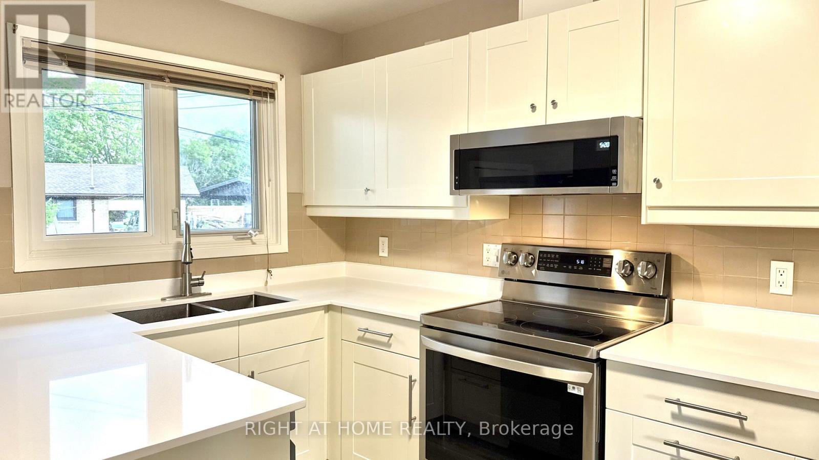 989 Goren Avenue, Ottawa, Ontario K1G 2T8 - Photo 8 - X13455664