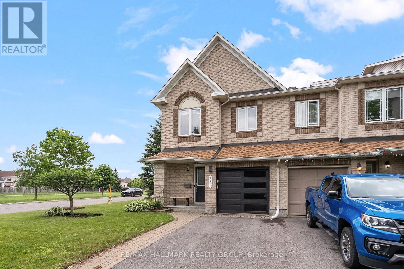 2250 SILVERADO CRESCENT, Ottawa, Ontario