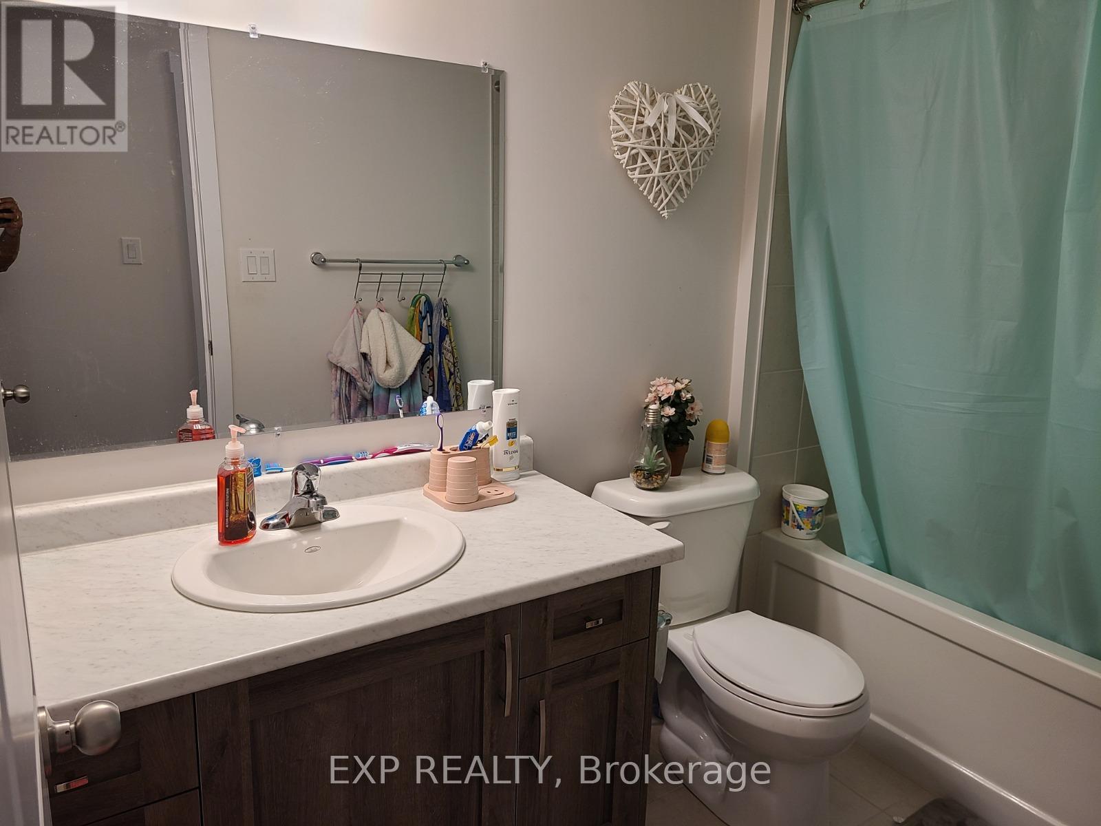 D6 - 160 Rochefort Street, Kitchener, Ontario  N2R 0P5 - Photo 6 - X13455494