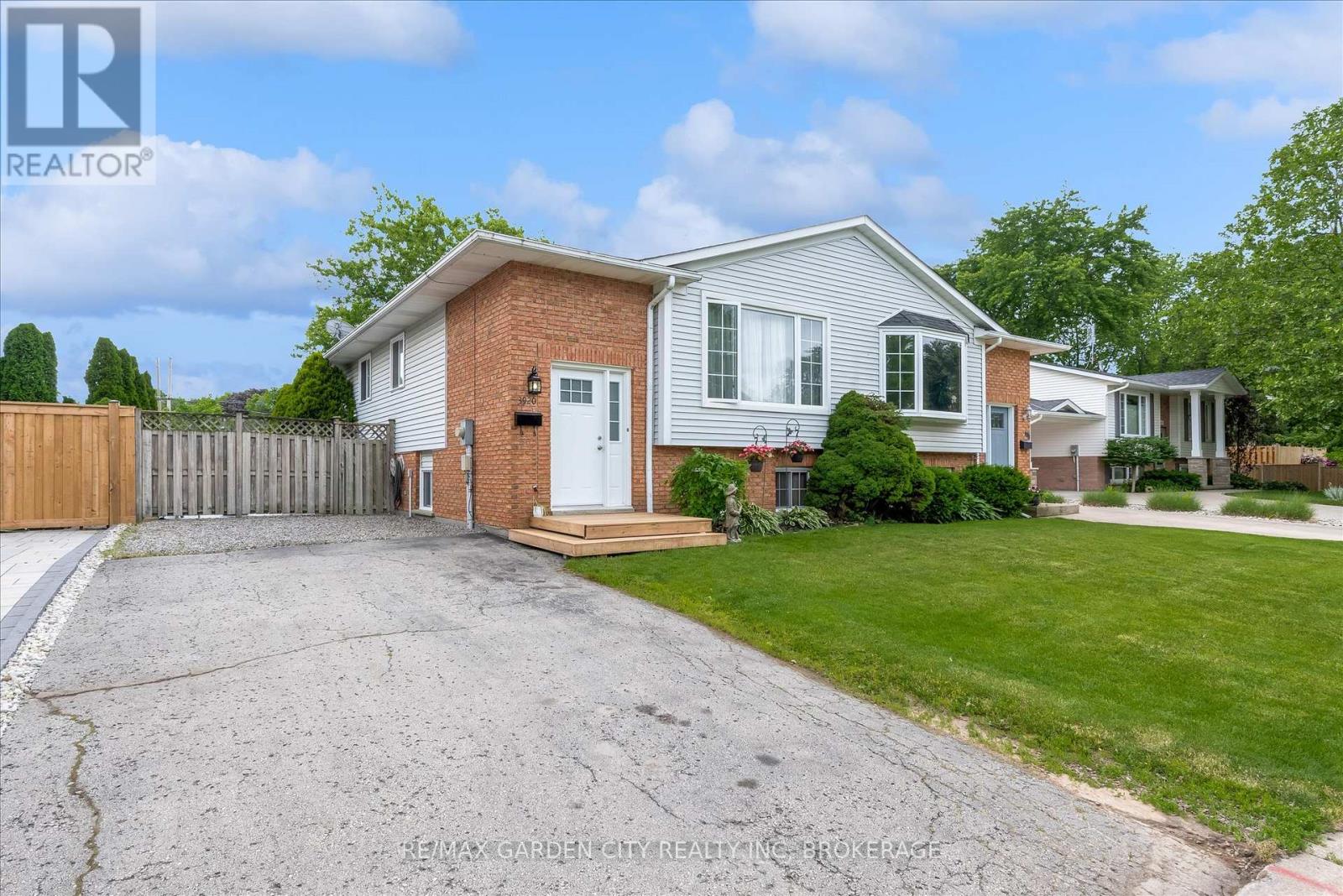 3920 OLD ORCHARD WAY, Lincoln, Ontario