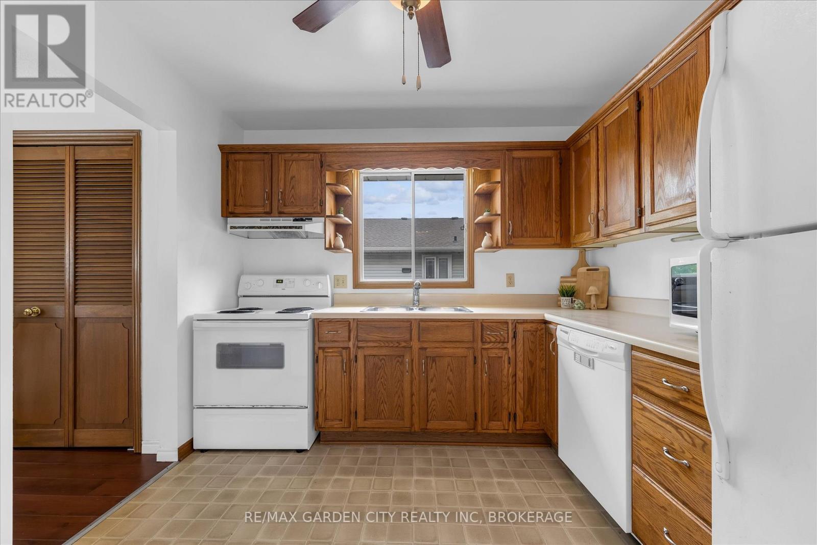 3920 Old Orchard Way, Lincoln, Ontario  L0R 2C0 - Photo 10 - X13456052