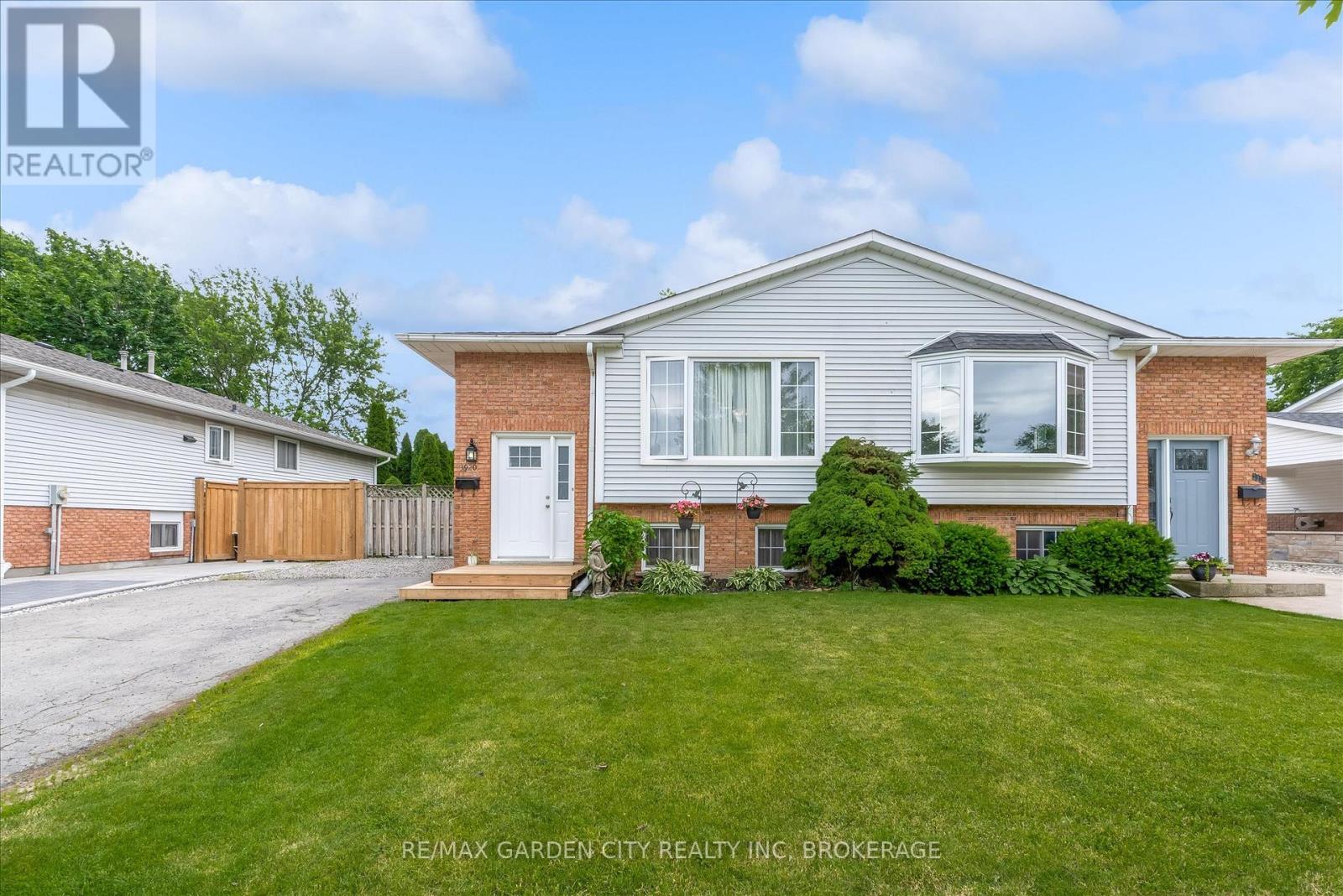 3920 Old Orchard Way, Lincoln (Lincoln-Jordan/vineland), Ontario  L0R 2C0 - Photo 2 - X13456052