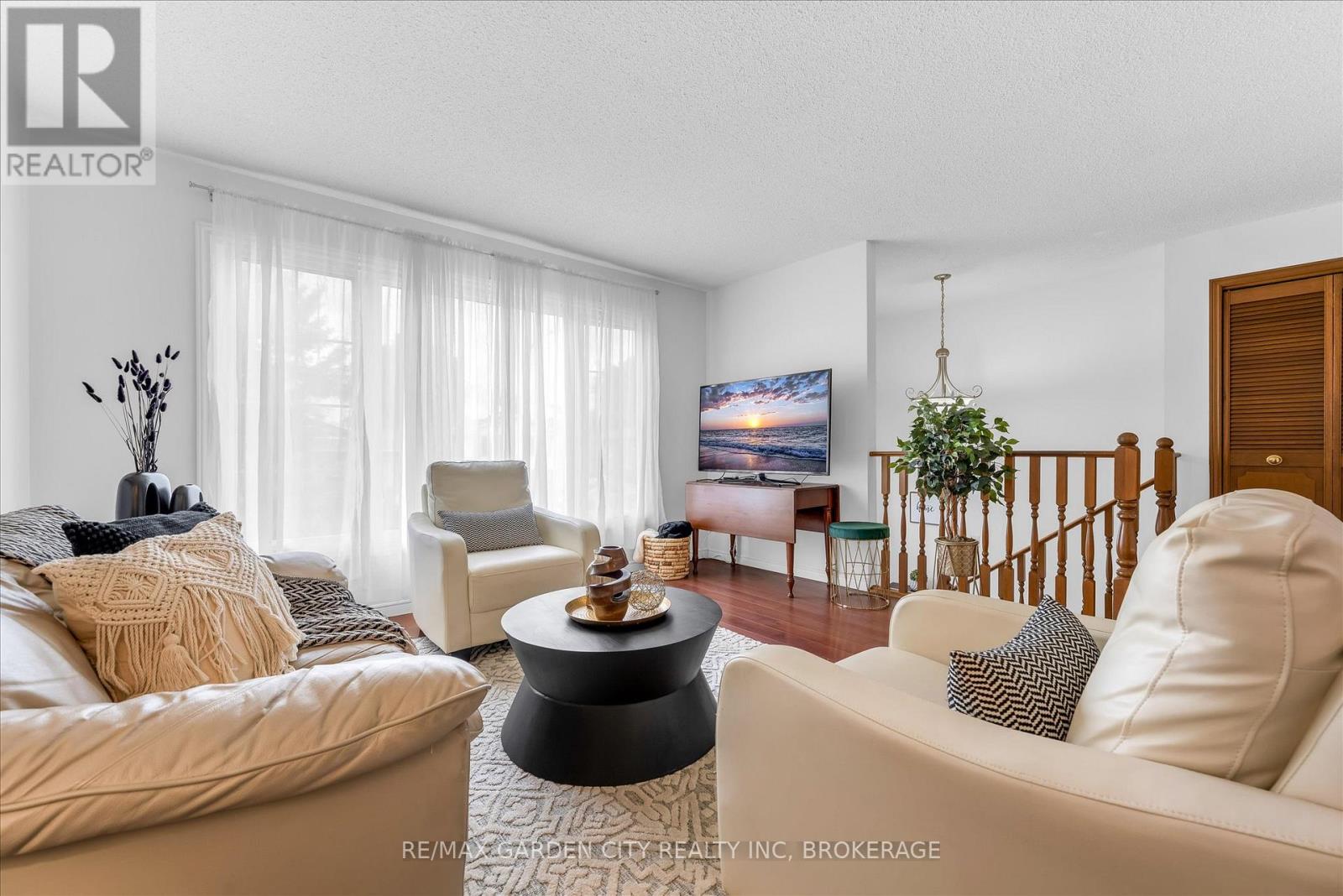 3920 Old Orchard Way, Lincoln, Ontario  L0R 2C0 - Photo 4 - X13456052