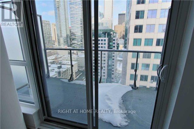 1903 - 8 Mercer Street, Toronto, Ontario  M5V 0C4 - Photo 13 - C13455680
