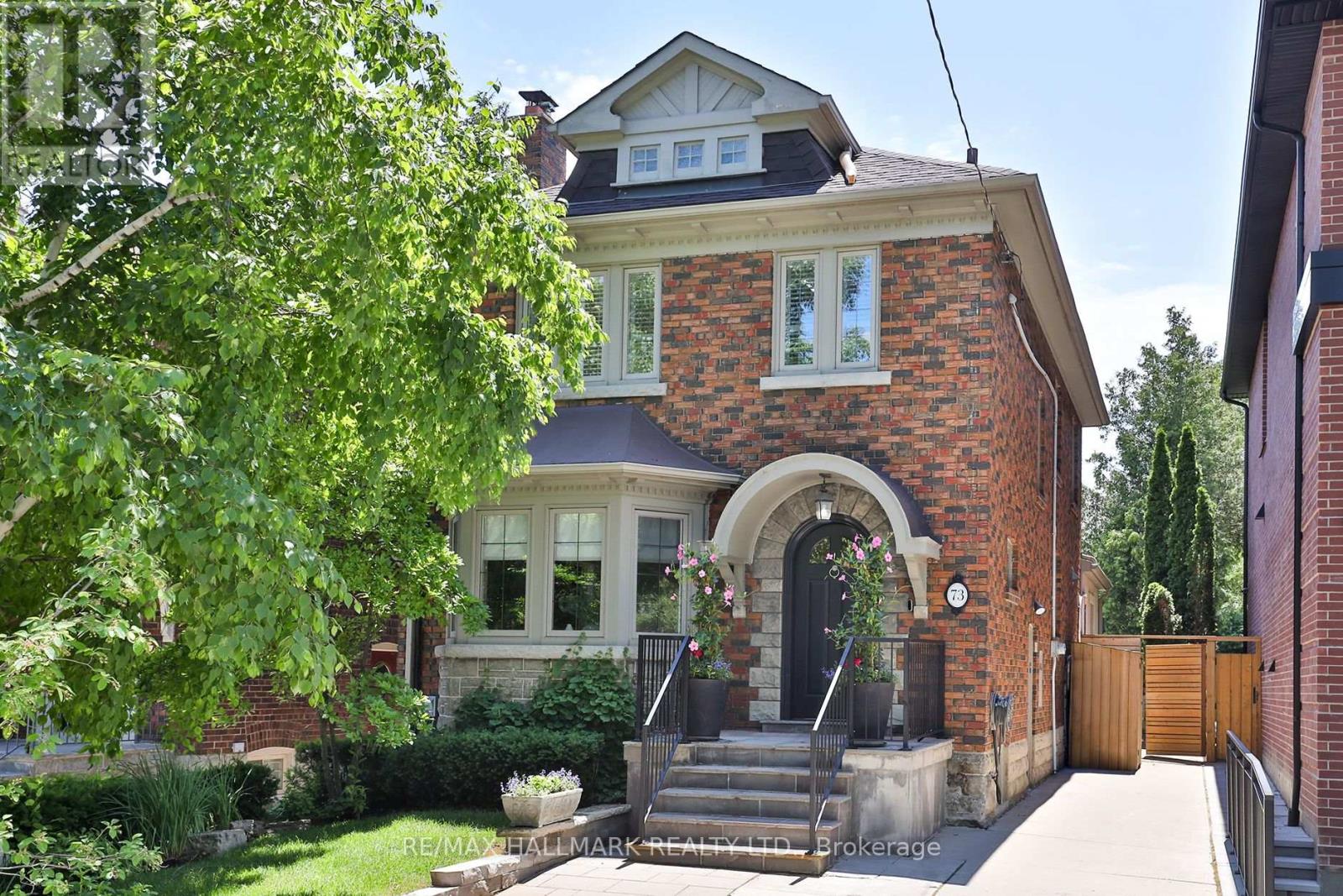 73 ELWOOD BOULEVARD, Toronto, Ontario