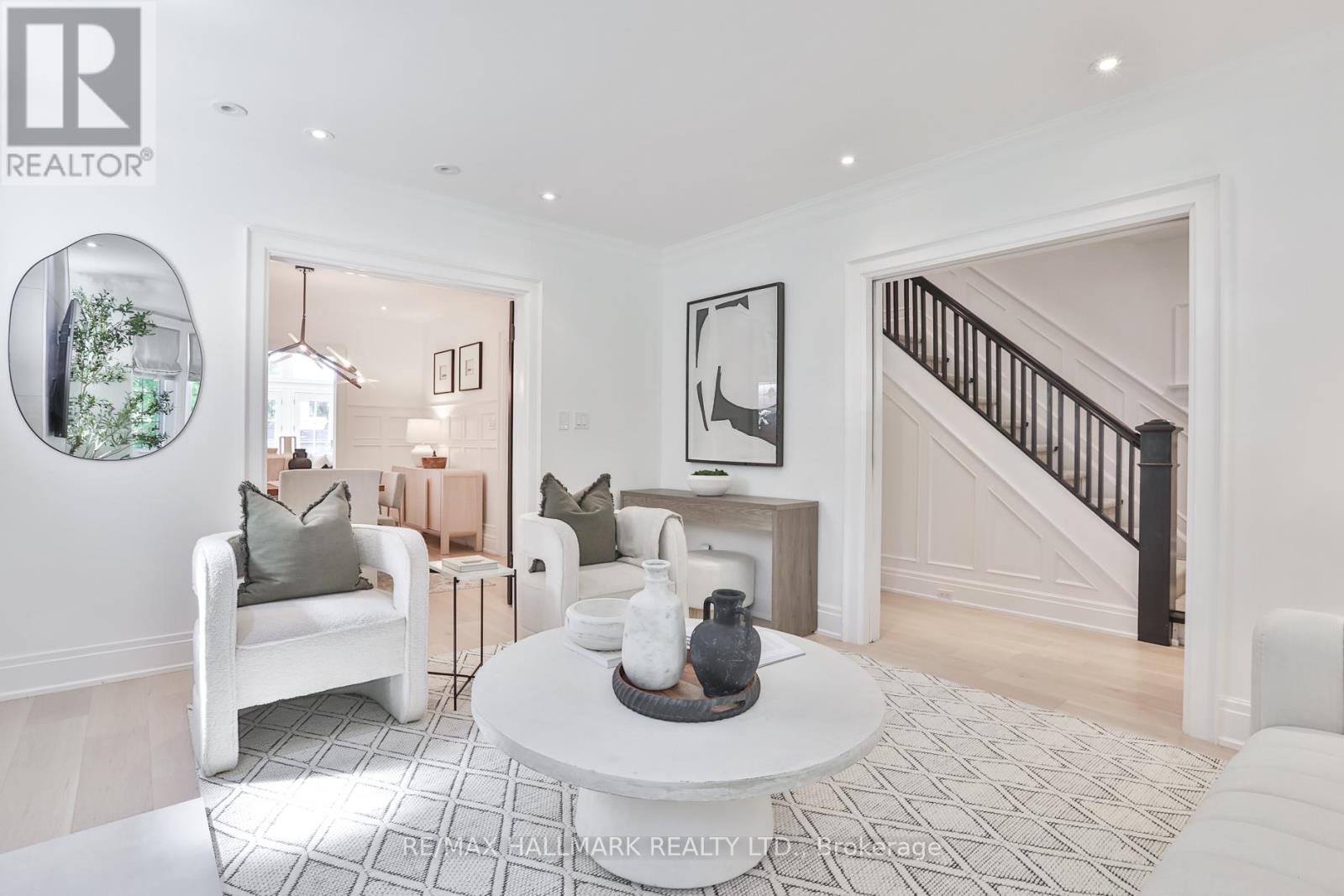 73 Elwood Boulevard, Toronto, Ontario  M5N 1G9 - Photo 5 - C13455766