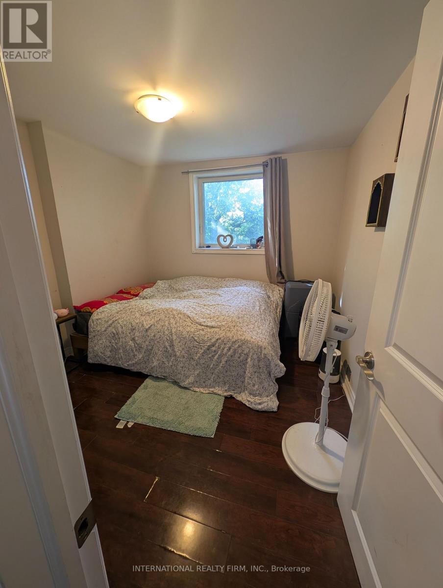 Main House - 216 Bogert Avenue, Toronto, Ontario  M2N 1L3 - Photo 13 - C13455816