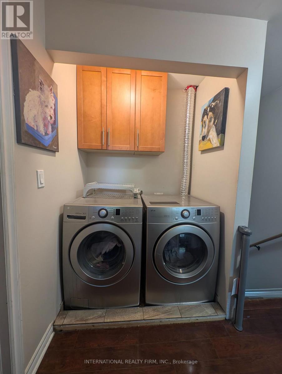 Main House - 216 Bogert Avenue, Toronto, Ontario  M2N 1L3 - Photo 16 - C13455816
