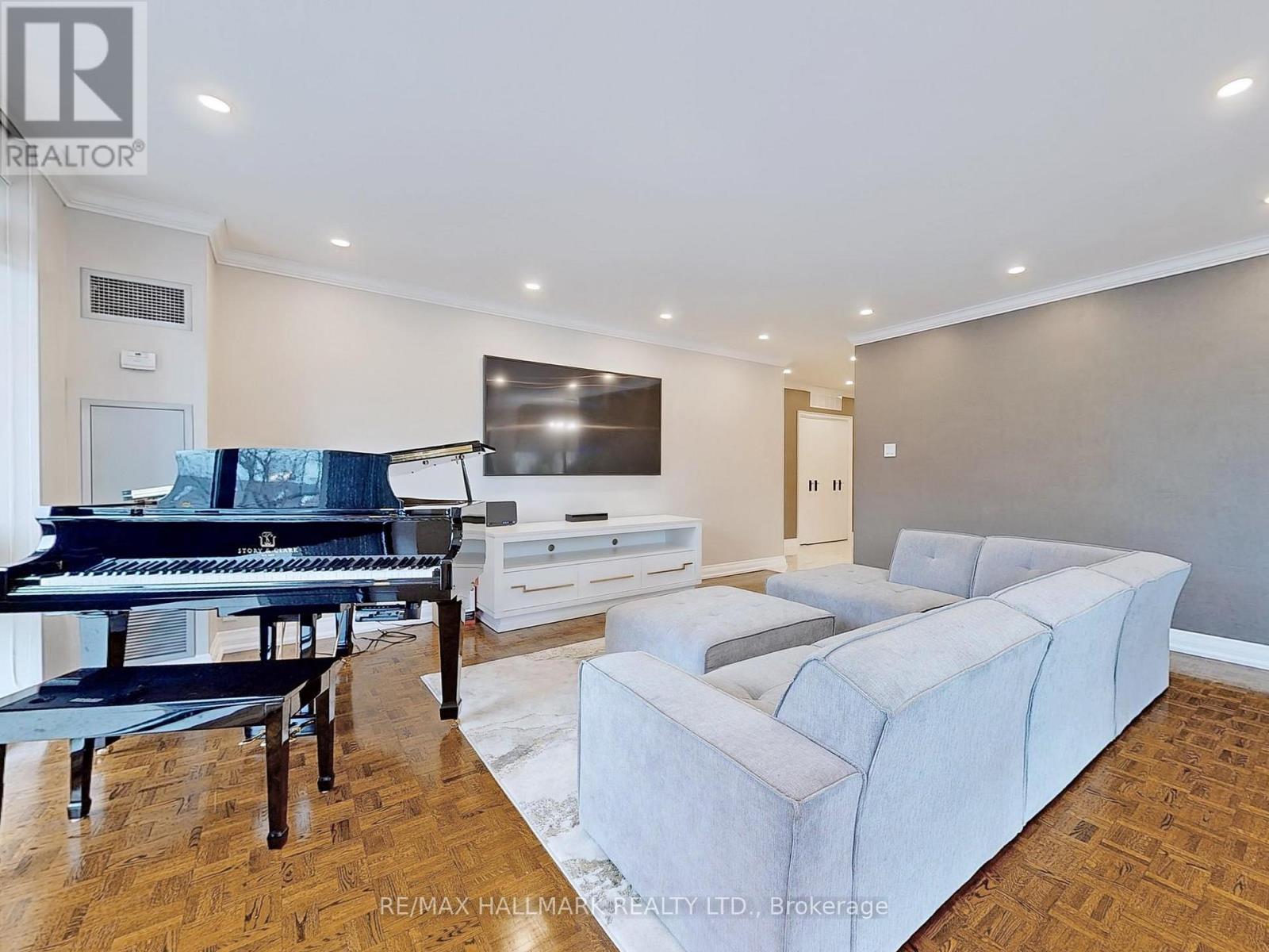 201 - 619 Avenue Road, Toronto, Ontario  M4V 2K6 - Photo 13 - C13455826