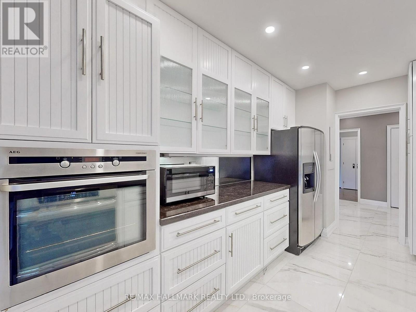 201 - 619 Avenue Road, Toronto, Ontario  M4V 2K6 - Photo 20 - C13455826