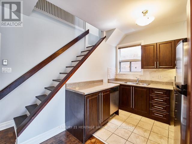 3 - 1007 Bathurst Street, Toronto, Ontario  M5R 3G8 - Photo 9 - C13455920