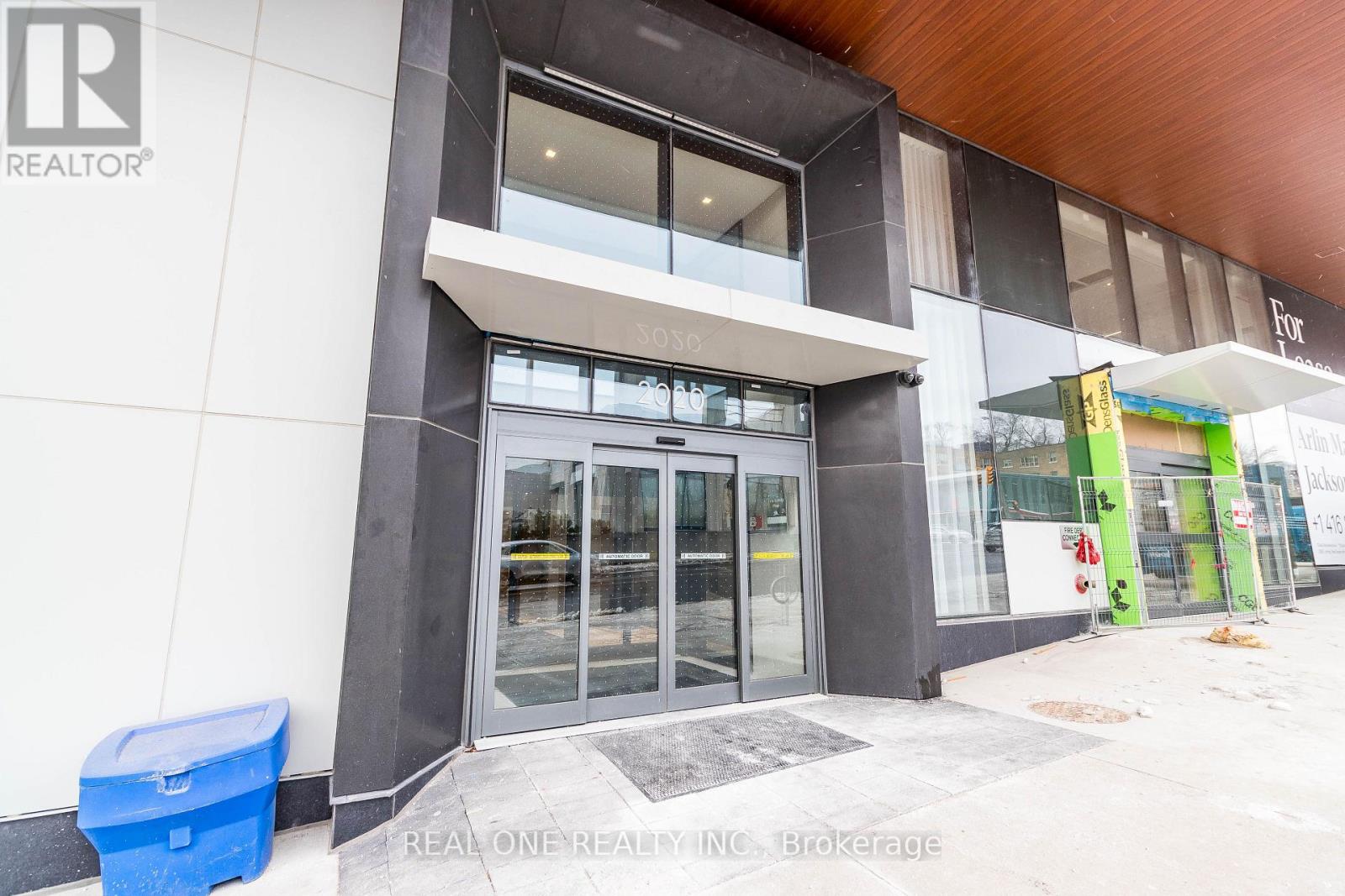 722 - 2020 Bathurst Street, Toronto, Ontario  M5P 0A6 - Photo 2 - C13456054