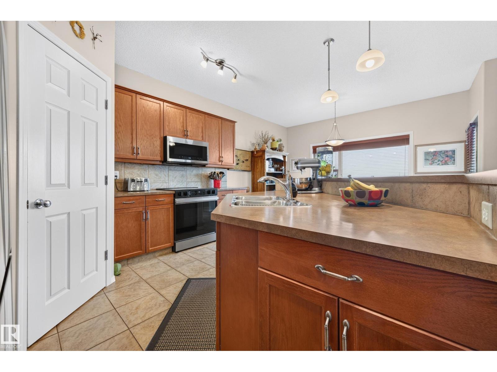 1310 82 St SW, Edmonton, Alberta  T6X 0A6 - Photo 16 - E4494088