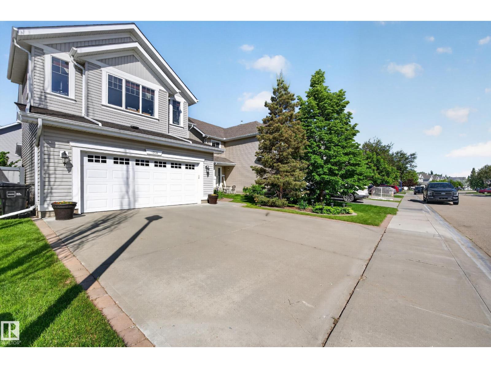 1310 82 St SW, Edmonton, Alberta  T6X 0A6 - Photo 2 - E4494088