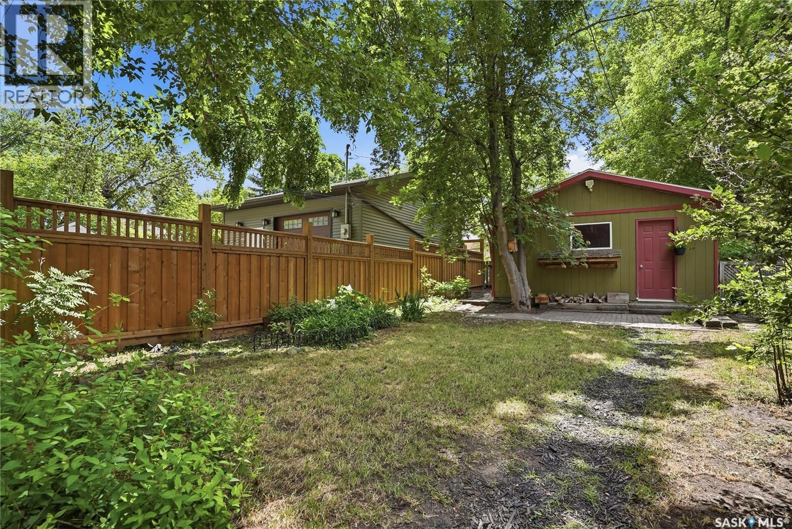 114 7th Street E, Saskatoon, Saskatchewan  S7H 0W8 - Photo 46 - SK039715