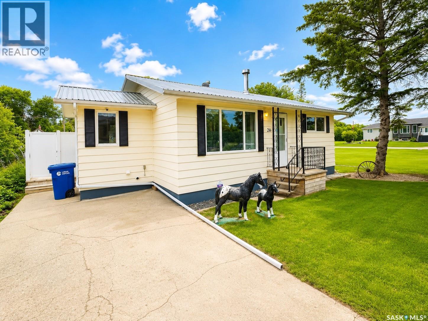 216 Lorne St., Cupar, Saskatchewan  S0G 0Y0 - Photo 2 - SK039674