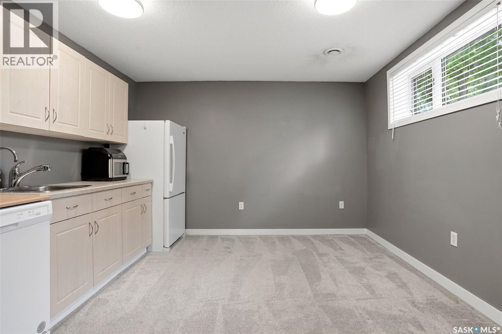 18 Fisher Street, Regina, Saskatchewan  S4N 1N6 - Photo 23 - SK039486