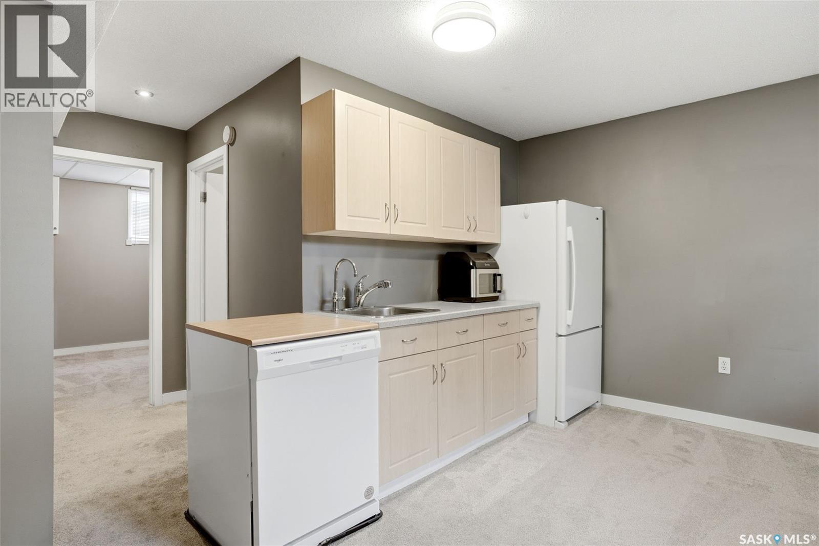 18 Fisher Street, Regina, Saskatchewan  S4N 1N6 - Photo 24 - SK039486