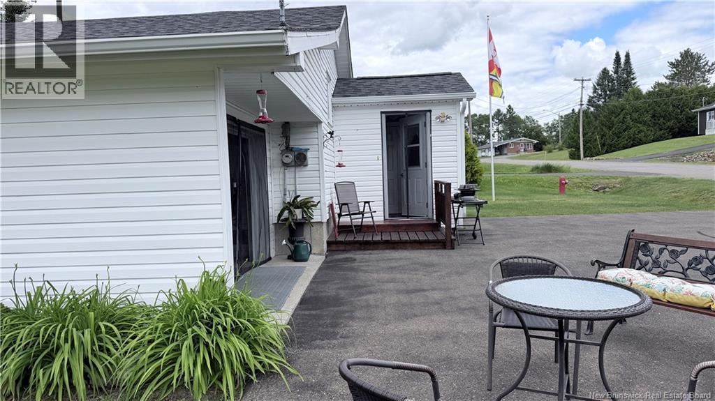 221 Barrett, Perth-Andover, New Brunswick  E7A 1E1 - Photo 2 - NB142143