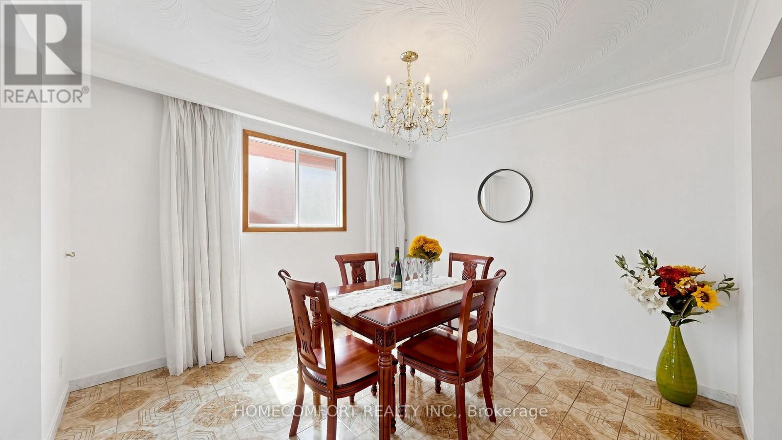 76 Barrington Avenue, Toronto, Ontario  M4C 4Z1 - Photo 14 - E13455688